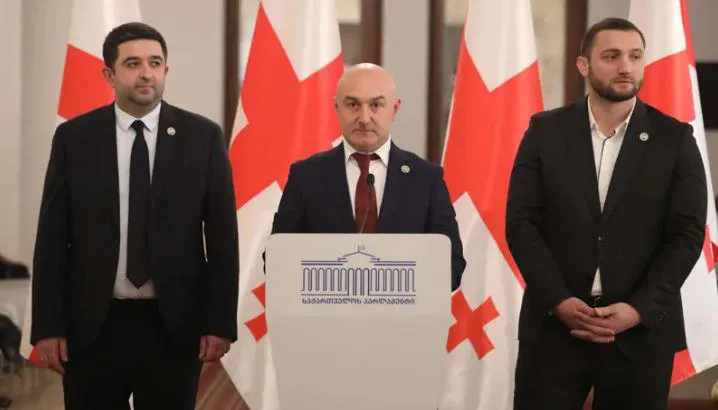 ცნობილია რა ერქმევა ილია ინჯიას, ვარლამ ლიპარტელიანისა და ნიკა ელისაშვილის პოლიტიკურ პარტიას, რომლებიც “ქართული ოცნებიდან“ გავიდნენ