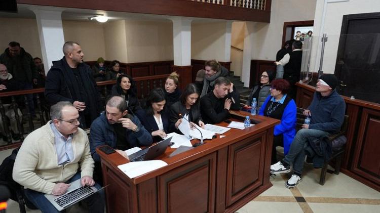 სასამართლომ მზია ამაღლობელის მხარდამჭერ აქციაზე დაკავებული 9 მონაწილე სამართალდამრღვევად ცნო და თითოეულს 5 000 - ლარიანი ჯარიმა დააკისრა