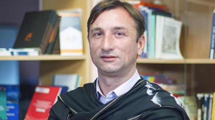 "საოცრება ხდება ჩემ თავს... 5 800 პედაგოგზე მეტია უკვე, რომლებმაც 1.50 ლარი ჩარიცხა" - ლადო აფხაზავას 5000 ლარიანი ჯარიმის თანხა შეუგროვეს