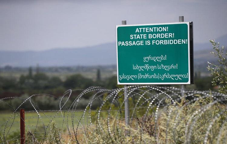 ცხინვალში მამაკაცს "სახელმწიფოს ღალატისთვის" ღალატისთვის პატიმრობა მიუსაჯეს - მას "ქართულ მხარესთან თანამშრომლობას" ედავებიან