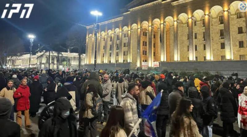 უწყვეტი პროტესტი რუსთაველზე, 81-ე დღეა გრძელდება - გადაკეტილია საავტომობილო გზა