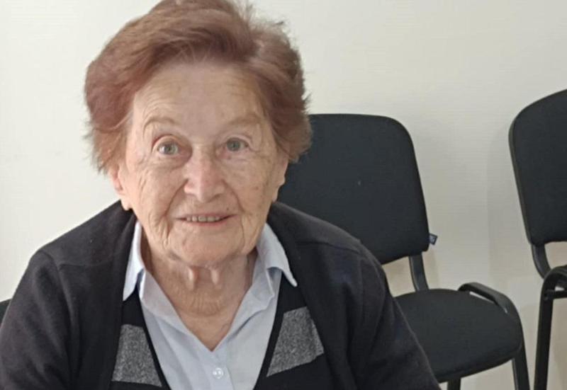 "ქუჩაში რომ მივდივარ და ხალხს ვუყურებ, ვფიქრობ ხოლმე, ვინ იცის, რამდენია ჩემს ხელში დაბადებული - მეთქი..." - რას ჰყვება 90 წლის ქალბატონი, რომელმაც 58 წელი გინეკოლოგად იმუშავა?