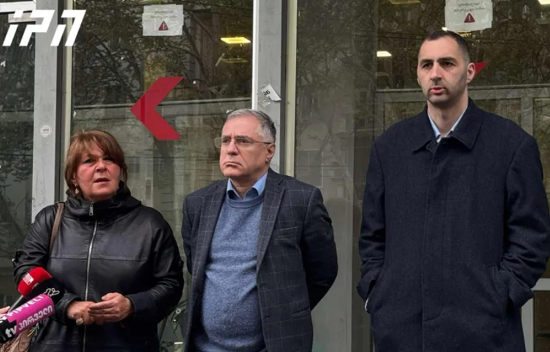 "საბჭოთა სტილში გაათავისუფლეს პატიოსანი ჟურნალისტები" - "საზმაუს" ბორდის წევრები ვასილ-ივანოვ ჩიქოვანისა და ნინო ზაუტაშვილის გათავისუფლებაზე