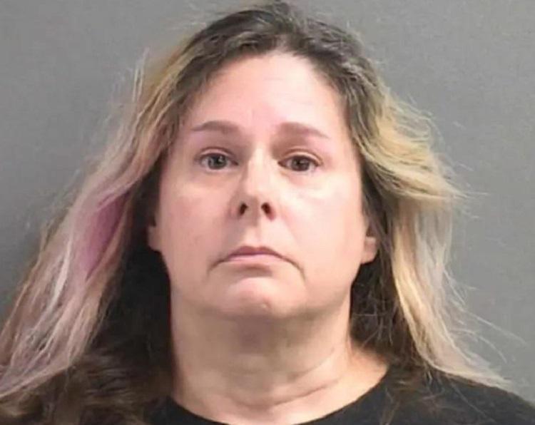 დააპატიმრეს ქალი, რომელიც Facebook Marketplace-ზე ადამიანის ძვლებს ყიდდა - ფლორიდის პოლიცია საქმის დეტალებს ასაჯაროებს