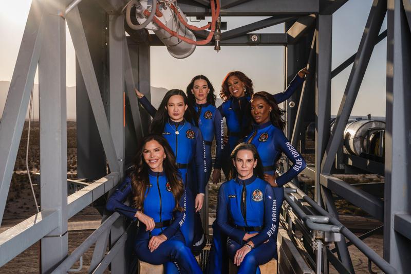 6 ქალისგან შემდგარი ჯგუფის კოსმოსური მოგზაურობა - კოსმოსში გაფრინდნენ კეტი პერი და ჯეფ ბეზოსის ცოლი - "ამ გამოცდილებამ მაჩვენა, რამდენად მიყვარხართ... "