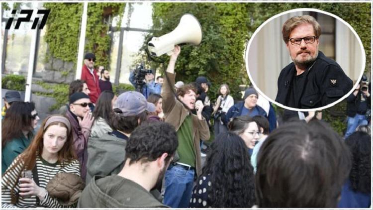 “არა რეპრესიებს!" - კულტურის სამინისტროსთან, დავით დოიაშვილის მხარდასაჭერი აქცია მიმდინარეობს