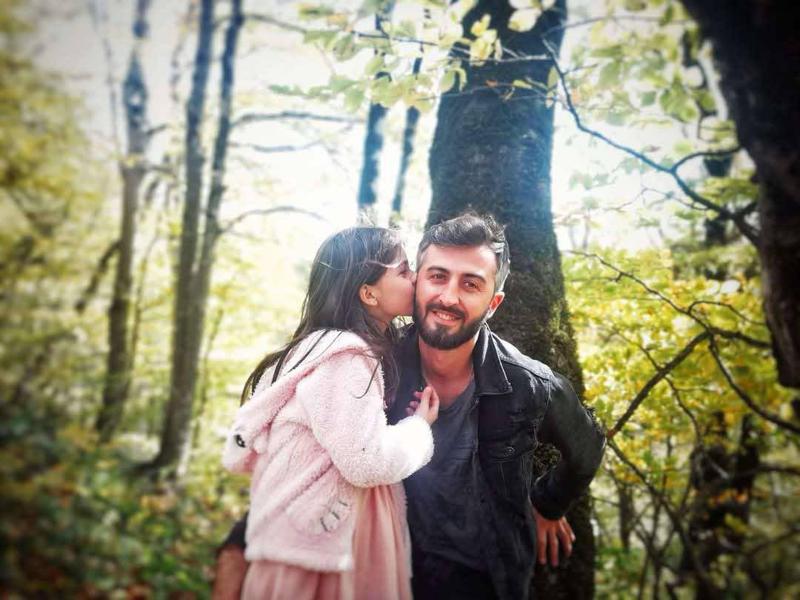 "მნიშვნელოვანი იყო ბავშვის მოვლაში ორივეს მოგვეღო მონაწილეობა" -  მამის გამოცდილება, რომელმაც დეკრეტული შვებულებით ისარგებლა