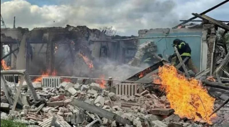 რუსებმა კონსტანტინოვკას მართვადი საავიაციო ბომბებით შეუტიეს - დაიღუპა 3 ადამიანი