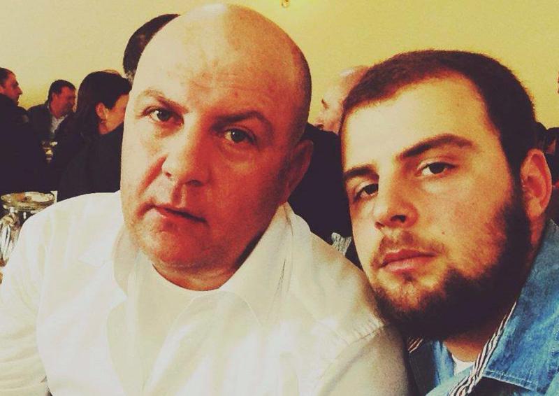 გორში მომხდარი თავდასხმისას დაჭრილი 50 წლამდე მამაკაცი კლინიკაში გარდაიცვალა - დანაშაულის ადგილზე დაიღუპა მისი ვაჟი