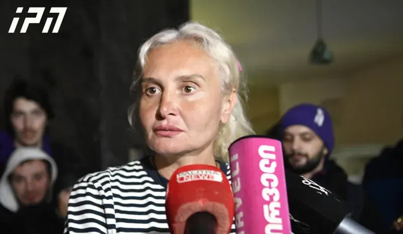 "მესმის, რომ ჩემი ბინა დიდია და კარგ ადგილას, მაგრამ ამ ყველაფერმა "ქოცები" რომ გაგაკვირვათ უცნაურია... მამაჩემი მშენებელია..." - რას წერს ნანუკა ჟორჟოლიანი?