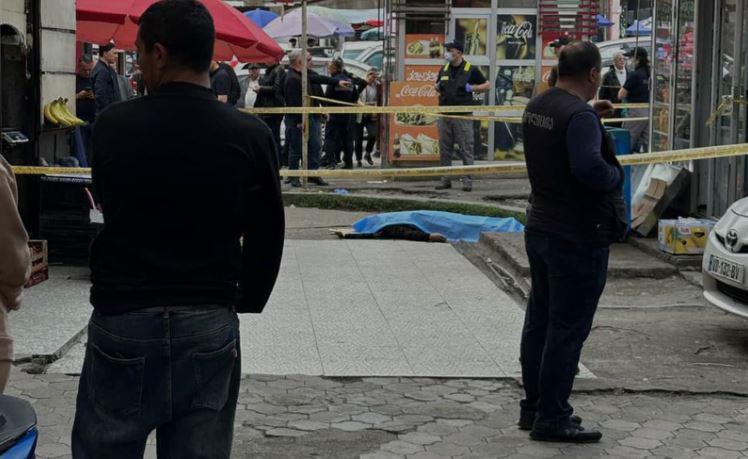 თბილისში, "სადგურის მოედანზე" ახალგაზრდა კაცი გარდაიცვალა - მკვლელობა თუ ტრაგიკული შემთხვევა: რას ჰყვებიან თვითმხილველები (ვიდეო)