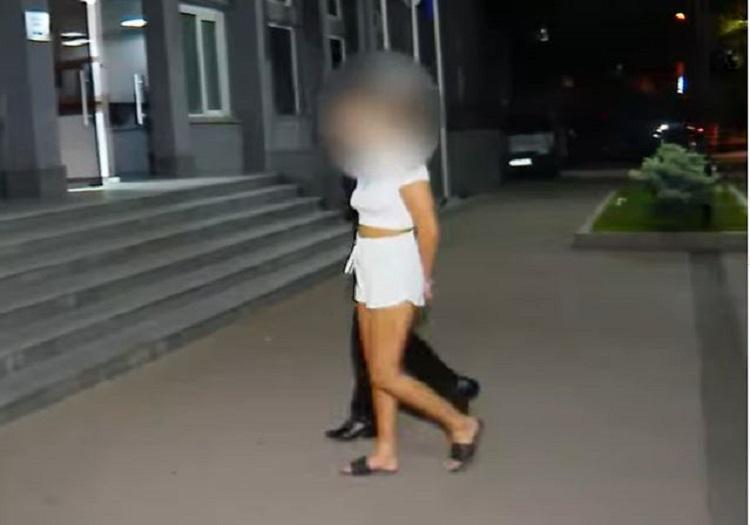 12 კგ მარიხუანა და 2 კგ - მდე ჰაშიში -  თბილისის აეროპორტში ბრიტანეთის მოქალაქე დააკავეს, რომელსაც დიდი ოდენობით ნარკოტიკული ნივთიერება შემოჰქონდა