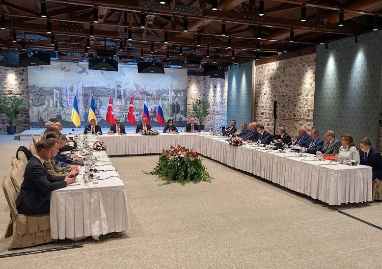 სტამბოლში, უკრაინისა და რუსეთის დელეგაციებს შორის შეხვედრა დასრულდა - ცნობილი ხდება რუსეთის პირობები ცეცხლის შეწყვეტის სანაცვლოდ: რას წერს მედია