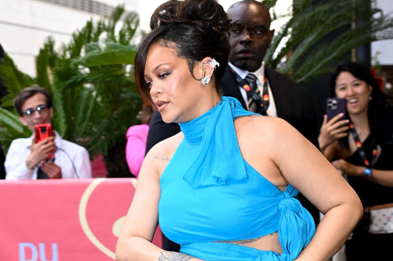 რიანა კანის კინოფესტივალზე გამოჩნდა - როგორ გამოიყურება ორსული ვარსკვლავი?