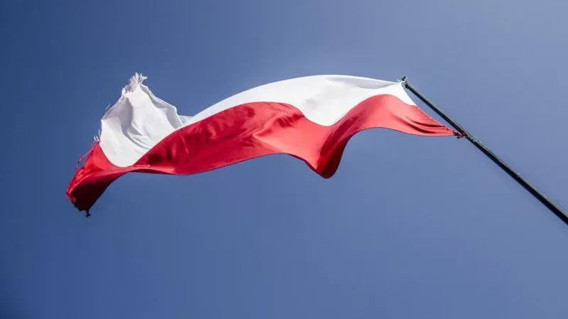 პოლონეთის საელჩო საქართველოში გამგზავრების მსურველ მოქალაქეებს აფრთხილებს - რა წერია განცხადებაში?
