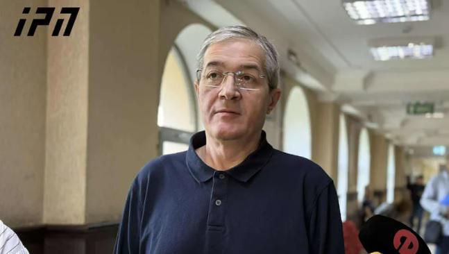 "პროკურატურას მოწმეები ჰყავს, მაგრამ პატრონი აღარ ჰყავს, გენერალური პროკურორი აღარ ჰყავთ, ამიტომ არ ვიცი, რა აინტერესებთ ჩემგან, მგონი, ეგეც არ იციან წესიერად" - გივი თარგამაძე