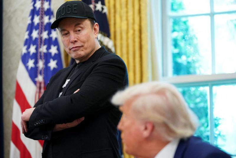 "დროა, დიდი ბომბი ჩამოვაგდო - დონალდ ტრამპი ეპშტეინის ფაილებშია" - ილონ მასკი