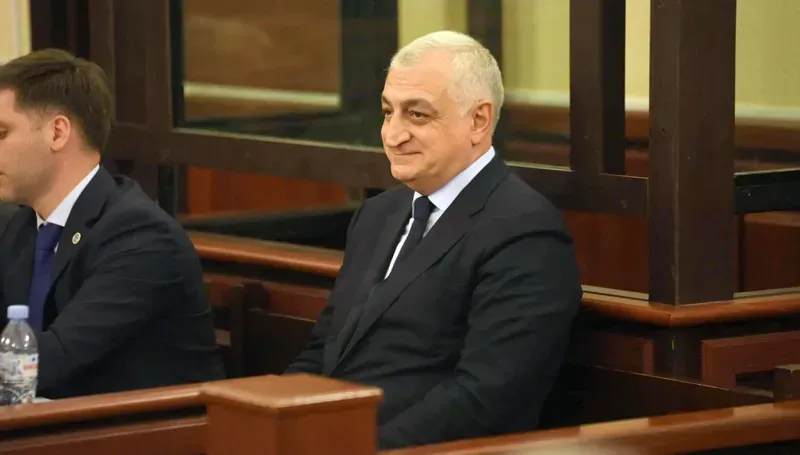 "წულუკიანმა მისი თანაშემწის "სიგნალის" "ჩათით" დამიბარა, კომისიის სხდომაზე მოდიო - ჩემი დაქალია თუ ვინაა, ვერ გავიგე?!" - მამუკა ხაზარაძე