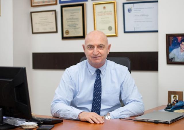 "ექიმების ოჯახიდან არ ვარ... ჩემი პირველი პაციენტი წლების შემდეგ მოხვდა იმ კლინიკაში, სადაც მე ვმუშაობ..." - "სახალხო ინტერვიუ" ივანე ჩხაიძესთან