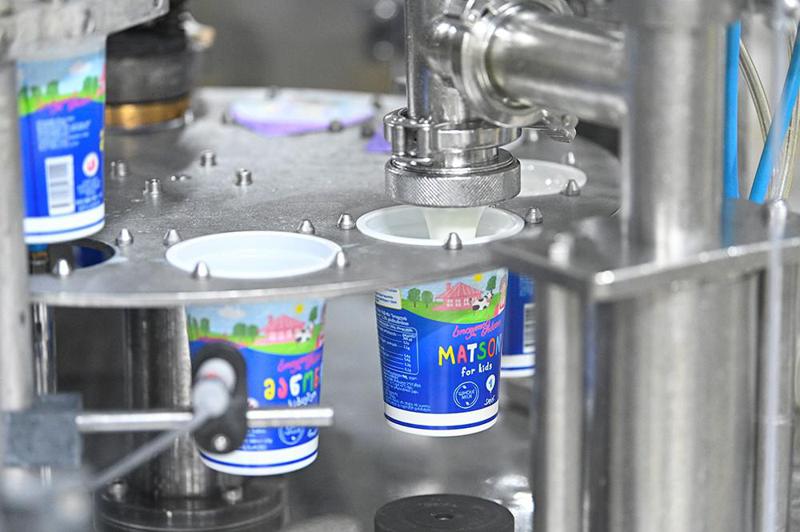 მედია ტური „სოფლის ნობათის“ საწარმოში - რა გზას გადის რძე ფერმიდან თქვენს მაგიდამდე