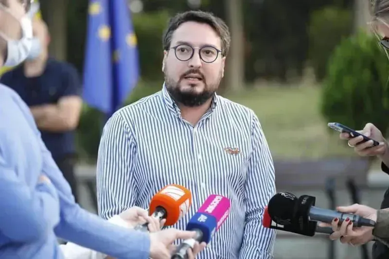 თაზო დათუნაშვილი გაათავისუფლეს