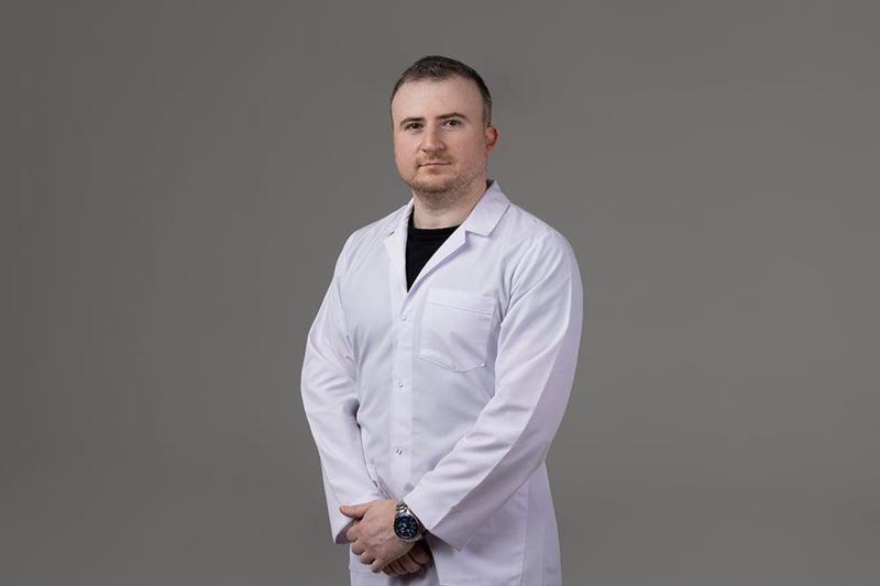 გახანგრძლივებული და  უცნობი წარმოშობის ცხელების მართვის  კლინიცისტი – ინფექციონისტი პაატა ვეფხვაძე თოდუას კლინიკის გუნდს შეუერთდა