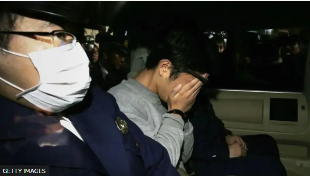 იაპონიაში სიკვდილით დასაჯეს "მკვლელი "ტვიტერიდან" - ის სოცქსელით პოულობდა გოგონებს, შინ ეპატიჟებოდა, ძალადობდა მათზე და სასტიკად კლავდა: რა არის ცნობილი მის 9 მსხვერპლზე?