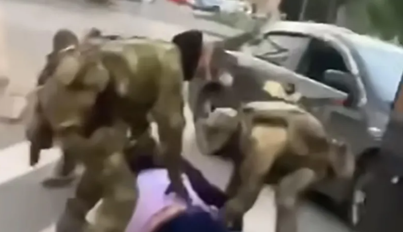 "ეკატერინბურგში აზერბაიჯანული დიასპორის ლიდერი დააკავეს... რუსმა ძალოვნებმა ასევე დააკავეს ბიზნესმენი იუსუფ ხალილოვიც" - რას წერს მედია