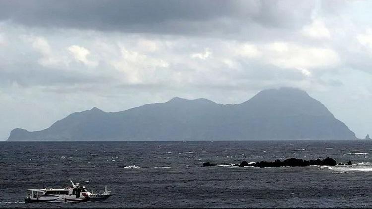 იაპონიის კუნძულებზე ბოლო 2 კვირის განმავლობაში 900 მიწისძვრა მოხდა - "მიწისძვრებამდე, განსაკუთრებით ღამით, ოკეანიდან უცნაური “ღრიალი“ ისმის"