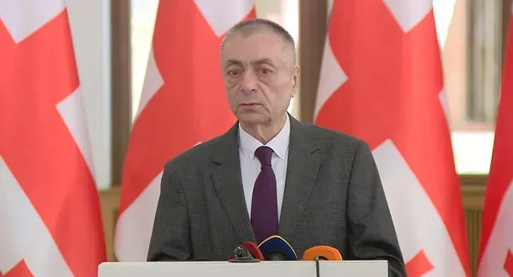 "დადგენილია, რომ ეს წერილი მართლა რიჟვაძის დაწერილია? როგორ დაადგინეს, ექსპერტიზა ჩატარდა?" - თენგიზ შარმანაშვილი