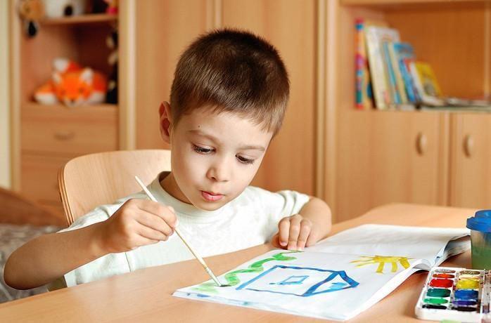 როცა ბავშვი ხატავს ის უფრო მეტს სწავლობს, ვიდრე გვგონია