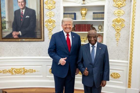 "რა კარგი ინგლისურია, ეს მშვენიერია, სად ისწავლეთ ასე ლამაზად საუბარი?" - დონალდ ტრამპი ლიბერიის პრეზიდენტს