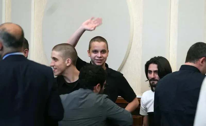 "დაკავებულს რამდენიმე დღის წინ ფილტვების ანთება ჰქონდა" - გიორგი გორგაძესთან, რომელიც სასამართლო დარბაზში შეუძლოდ გახდა, სასწრაფო დახმარება გამოიძახეს