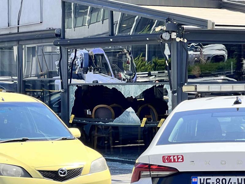 მოკლულია უცხო ქვეყნის მოქალაქე - რა დეტალები ხდება ცნობილი ბათუმში მომხდარ მკვლელობაზე და რას აცხადებენ შსს-ში