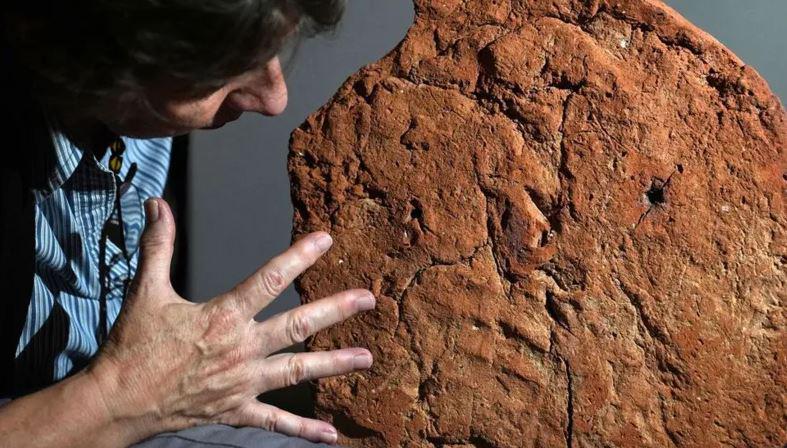 არქეოლოგებმა იშვიათი, 4000 წლის წინანდელი, ეგვიპტური ხელის ანაბეჭდი აღმოაჩინეს - ვის ეკუთვნის ის?