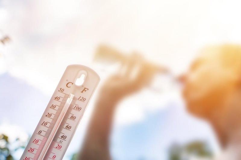 დეჰიდრატაცია – ზაფხულის ჩუმი საფრთხე: რა უნდა ვიცოდეთ და როგორ დავიცვათ თავი სიცხეში?