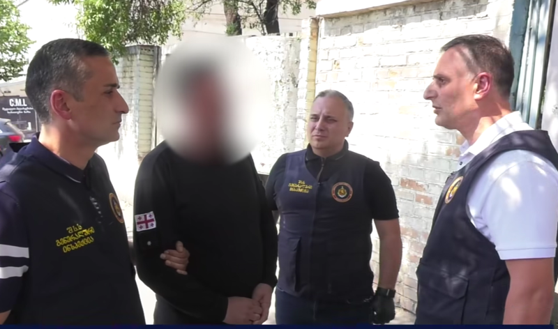 ნარკოდანაშაულისთვის დაცვის პოლიციის თანამშრომელი და კიდევ ორი პირი დააკავეს - რა ინფორმაციას ავრცელებს შსს?