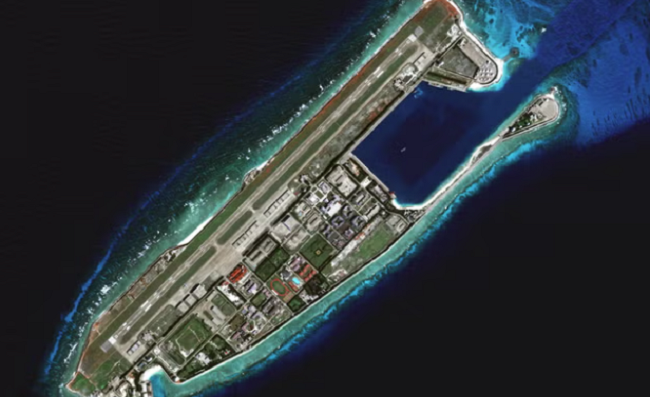 სამხედრო ქალაქი 72 -ზე მეტი გამანადგურებლის ანგარით, ფრთოსანი და ხომალდსაწინააღმდეგო რაკეტებით და სხვა აღჭურვილობით - რა ჩანს სატელიტურ ფოტოებზე და რისთვის ემზადება ჩინეთი?