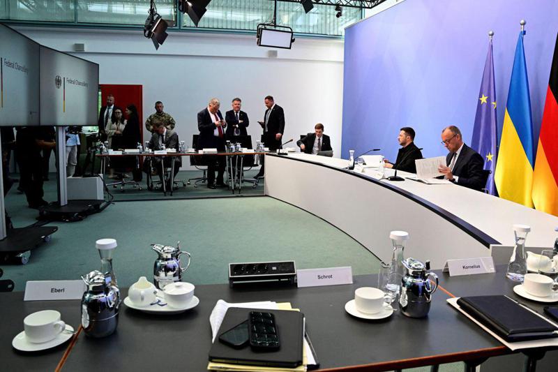 პუტინ-ტრამპის შეხვედრის წინ, აშშ-ის პრეზიდენტმა ზელენსკისთან და ევროპელ ლიდერებთან ონლაინ სამიტი გამართა - ვინ რა განაცხადა მისი დასრულების შემდეგ?