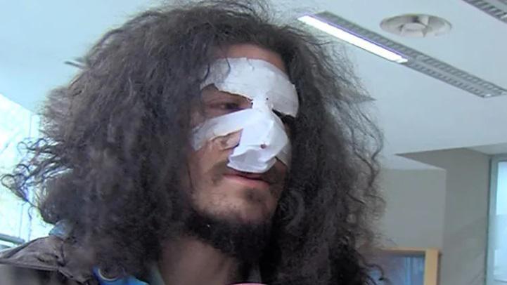 ადვოკატის ცნობით, ზვიად მაისაშვილი, რომელსაც საპროტესტო აქციების მიმდინარეობისას სპეცრაზმის თანამშრომელი ფიზიკურად გაუსწორდა, პროკურატურამ დაზარალებულად ცნო