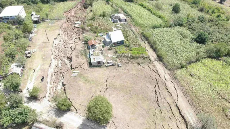 ხარაგაულის  სოფლებში, ხემაღალსა და ღვერკში  მეწყერი გააქტიურდა - რა განცხადებას ავრცელებს გარემოს ეროვნული სააგენტო?