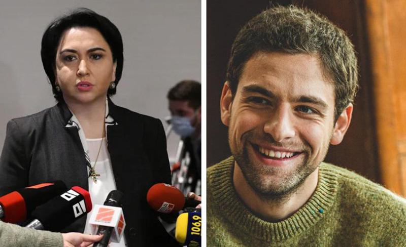 "გააღეთ საკანი, სეანსი გვაქვს ჩანიშნული. კურნავს სიცილით" - ეკა ბესელიამ სასამართლოში წაიკითხა ლექსი, რომელიც ანდრო ჭიჭინაძეს ბავშვებმა და ხანდაზმულებმა დაუწერეს