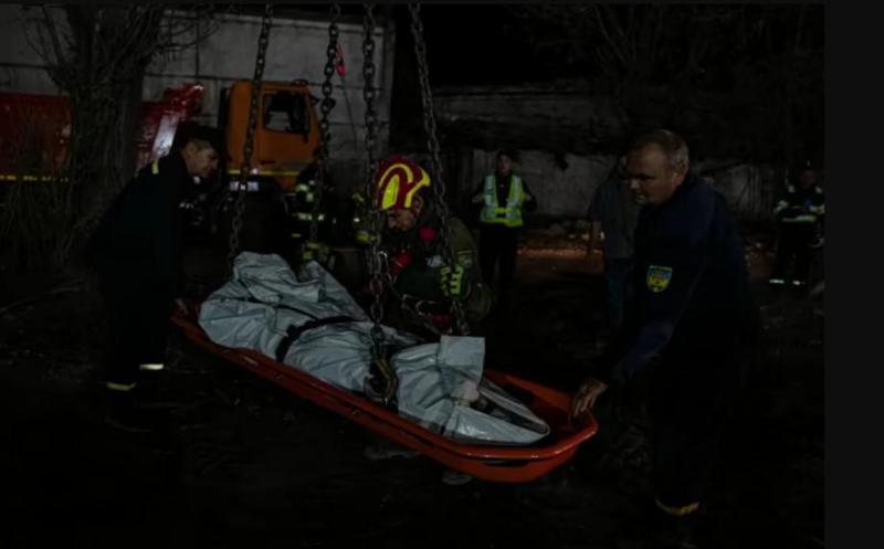 “კიევში სამაშველო ოპერაციები დასრულდა, დაღუპულია 23 ადამიანი, 8 ადამიანის ბედი უცნობია“ - ვოლოდიმირ ზელენსკი