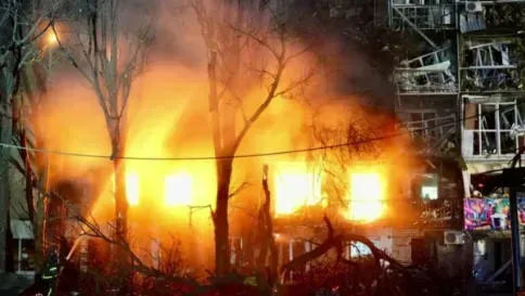 რუსებმა ზაპოროჟიეს დაარტყეს, რის შედეგადაც, ერთი ადამიანი დაიღუპა და 22 დაშავდა