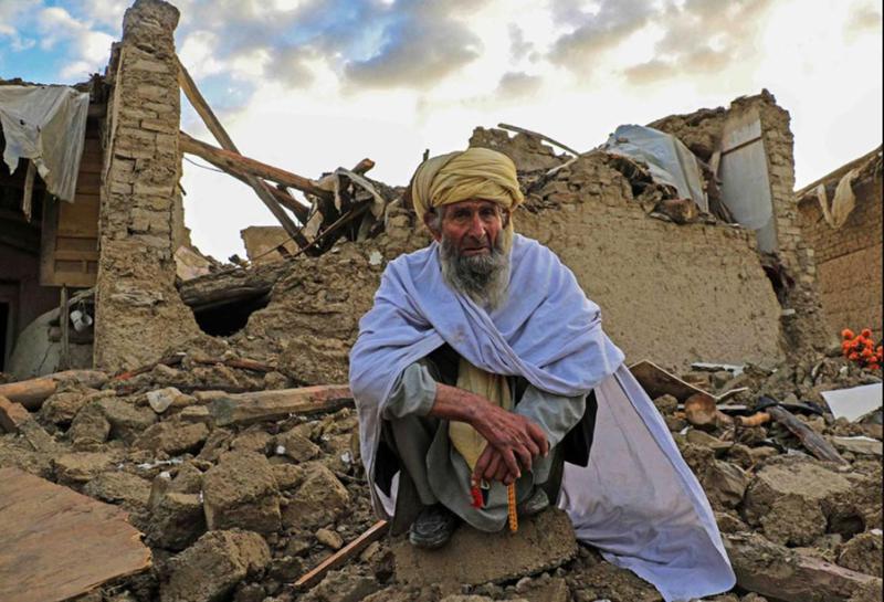 თალიბანი დახმარებას ითხოვს - ავღანეთში მიწისძვრის შედეგად დაღუპულთა რაოდენობა 800-ს აჭარბებს, დაშავებულია სულ მცირე 2800 ადამიანი