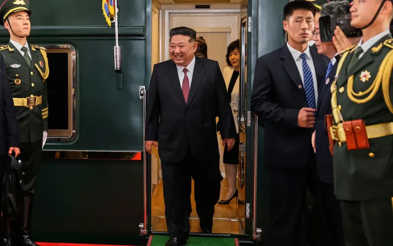 კიმ ჩენ ინი ჩინეთში ჩავიდა