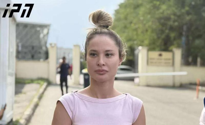 “გოგოები საშინლად დალურჯებულები არიან - ჩემს შემთხვევაში იყო უხეში დაკავება იმის გამო, რომ პოლიციის “მარშუტთან" ვიდექი“ - აქტივისტი ალბი კორძაია აქციაზე დაკავებულებზე