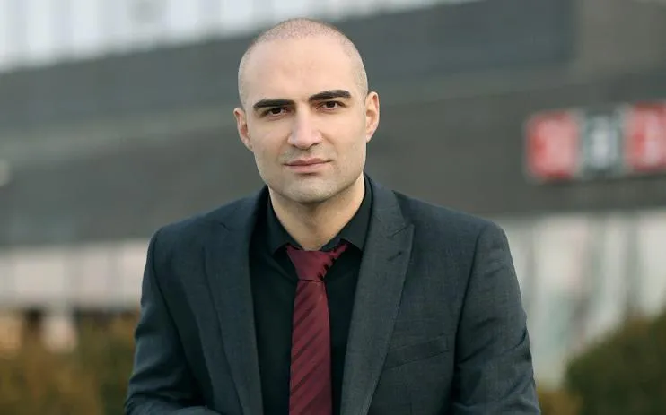 ადვოკატი ტარიელ კაკაბაძე, 12 წლის წინ ექსკურსიაზე დაკარგული ბიჭის საქმესთან დაკავშირებით, განცხადებას ავრცელებს - "რამდენიმე დღეა დავიწყე ამ საქმეზე მუშაობა და ყოველდღე ახალ - ახალ “სიურპრიზს” ვაწყდები"