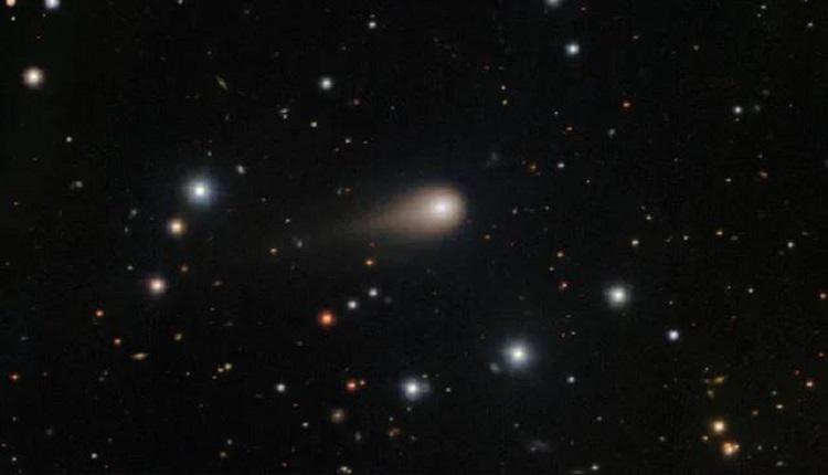 ვარსკვლავთშორის ობიექტს, რომელიც დედამიწისკენ მოემართება, კუდი განუვითარდა - მეცნიერები ვარაუდობენ, რომ ის სხვა სისტემიდან მოდის