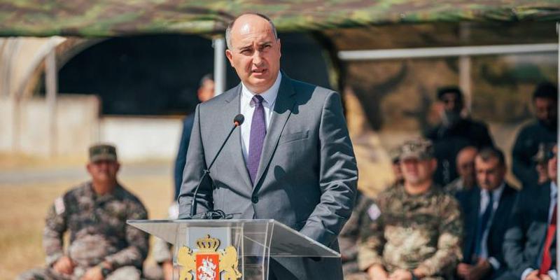 "კვადროციკლიდან გადმოვარდნის გამო ტვინის შერყევა მიიღო" - ჯუანშერ ბურჭულაძე კლინიკაშია გადაყვანილი, სადაც სავარაუდოდ, ბრალს ოფიციალურად წაუყენებენ